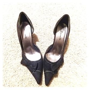 Simonelli Suede Heels size 7